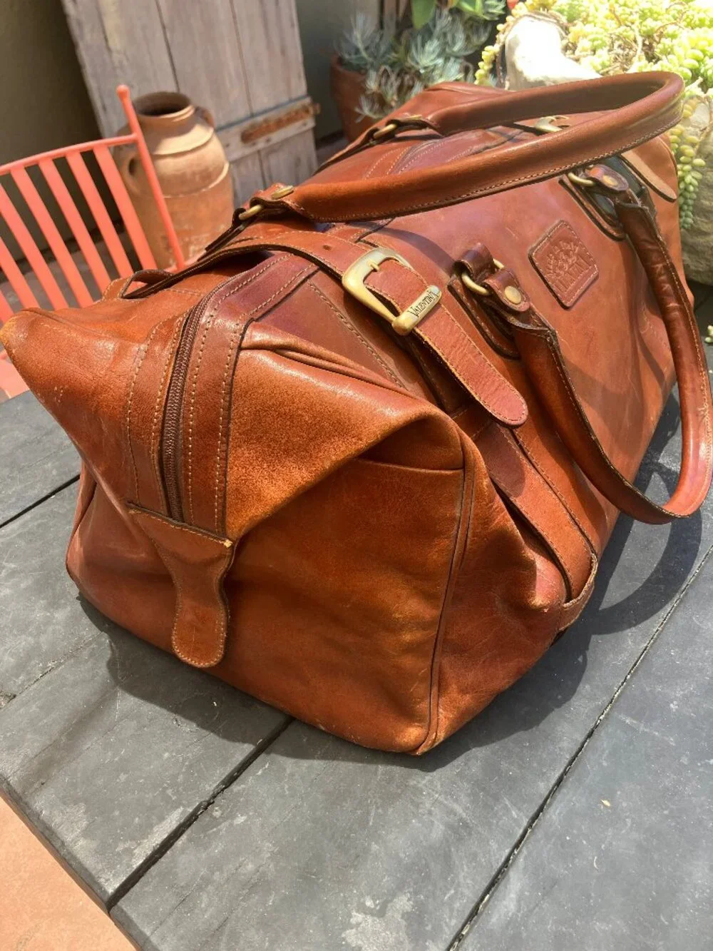 Valentina Italian Leather Duffle Bag with Original card, lock & keys *Vintage*